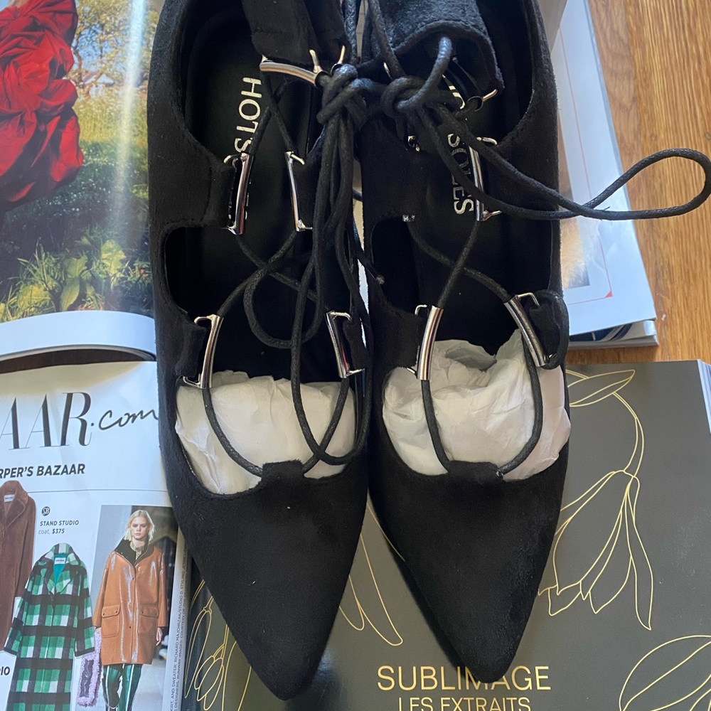 Brand new must have fashion shoe- 7.5